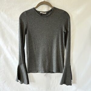 Zara Ribbed Gray Top